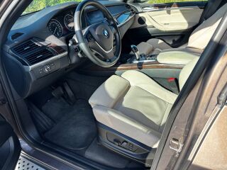 BMW X5 3.0 225кВ