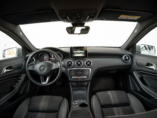 Mercedes-Benz A 180 1.5 80kW
