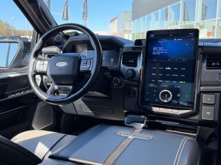 Ford F-150 Lightning Platinum Extended Range SuperCrew