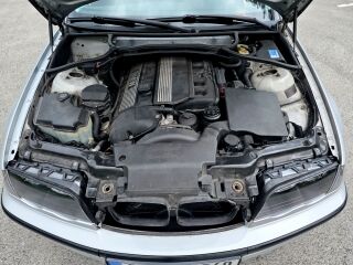 BMW 325 2.5 R6 M54B25 141kW