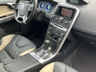 Volvo XC60 R-Design 2.4 D 120kW