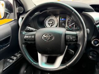 Toyota Hilux Double Cab Legend 2.8 150кВ