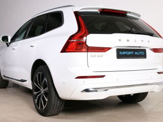 Volvo XC60 AWD PLUS BRIGHT INTELLI SAFE PRO 2.0 T6 Recharge Long Range Plug In Hybrid