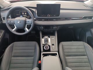 Mitsubishi Outlander Intense Plus 4WD 2.4 PHEV 225kW