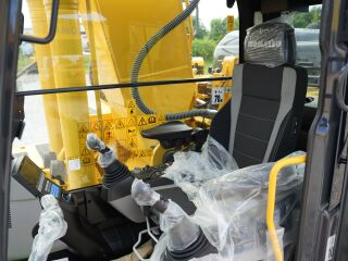 Komatsu PC240LC-11E0 SLF 6.7 R6 141kW