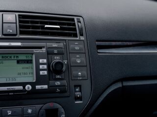 Ford Focus C-Max Ghia 1.6 80кВ