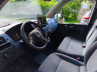 Volkswagen Caravelle 2.0 103kW