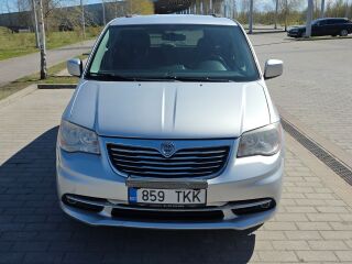 Lancia Voyager 2.8 120kW