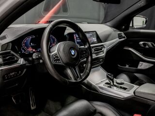 BMW 330 i M-Pakett Shadowline 2.0 190kW