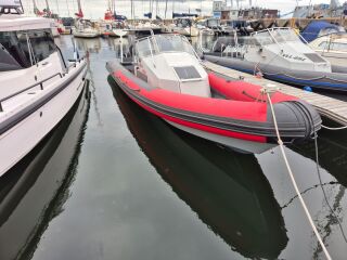 LarsenB 920 Pro 4.6 450hp  V8 supercharged 336kW