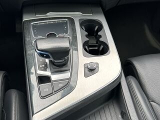 Audi Q7 3x S-line quattro TDI 3.0 S-Line TDI 200кВ