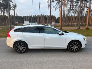 Volvo V60 R-Design 2.4 D6 158kW