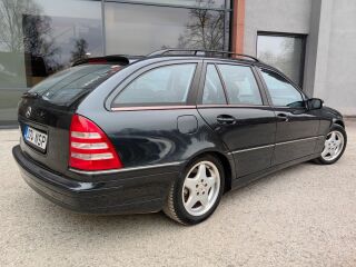 Mercedes-Benz C 220 Avangarge 2.1 cdi 105kW