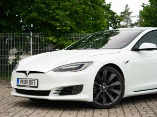 Tesla Model S 75D 158kW