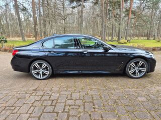 BMW 740 e iPerformans M-Paket 2.0 240кВ