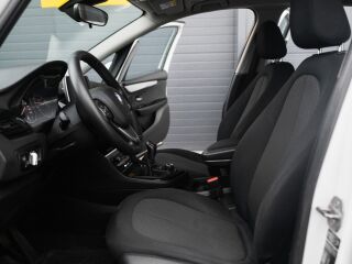 BMW 218 i Active Tourer Advantage 1.5 100kW