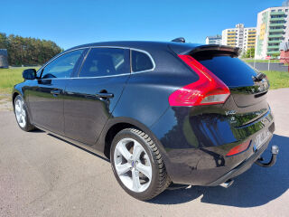 Volvo V40 SUMMUM XENIUM 1.6 T3 110кВ