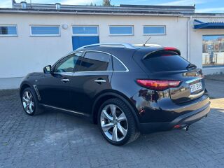 Infiniti FX30 3.0 175kW
