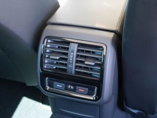 Volkswagen Passat R-Line Variant 4Motion 2.0 BIT TDI 176кВ