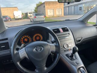 Toyota Auris 1.6 R4 91kW