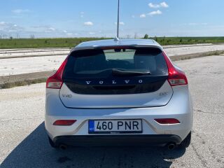 Volvo V40 2.0 110kW