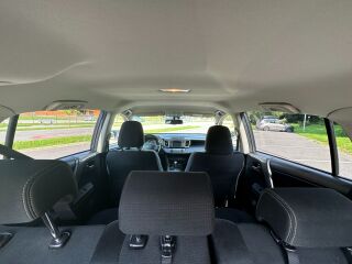 Toyota RAV4 2.0 111kW