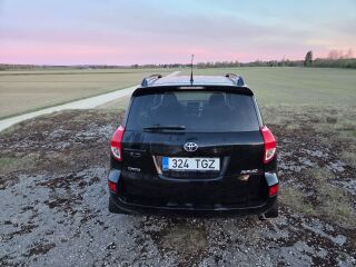 Toyota RAV4 2.2 100kW