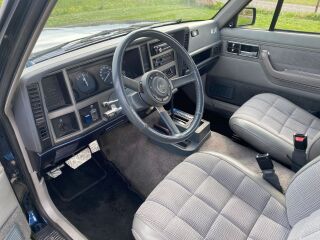 Jeep Comanche 4.0 R6 AT 130kW