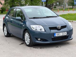 Toyota Auris 2.0 R4 Diesel 93kW