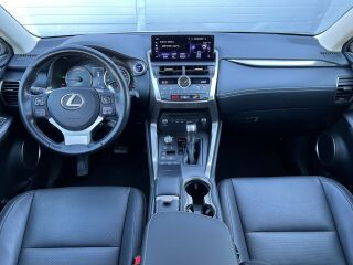 Lexus NX 300h Executive Facelift 2.5 114kW