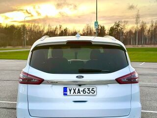 Ford S-MAX 2.0 110kW