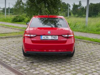 Skoda Superb 1.4 110kW