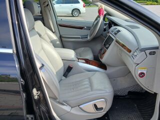 Mercedes-Benz R 320 3.0 165kW
