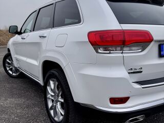 Jeep Grand Cherokee Summit 3.0 184kW