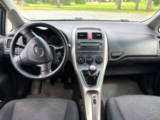 Toyota Auris 1.6 91kW