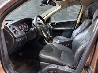 Volvo XC60 D5 AWD 2.4 165кВ