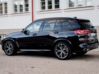 BMW X5 M50 Individual Shadow Line 3.0 294kW