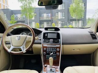 Volvo XC60 Summum AWD 2.4 D5 151kW