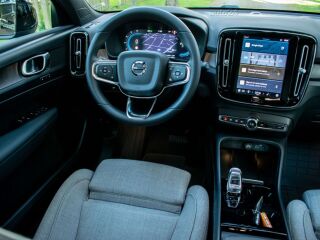 Volvo XC40 DARK P6 Intelli Wntr PRO Recharge 170kW