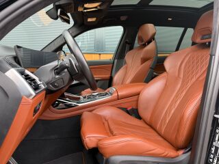 BMW X7 M60 xDrive 4.4 390kW