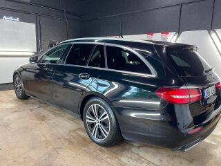 Mercedes-Benz E 220 2.0 120kW
