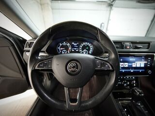Skoda Superb ELEGANCE 2.0 TDI 110кВ