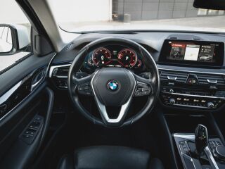 BMW 530 Sportpakett 3.0 195kW