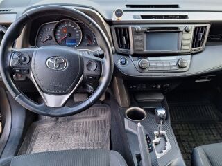 Toyota RAV4 Luxury 4Wd Multidrive 2.0 R4 Valvematic 111kW