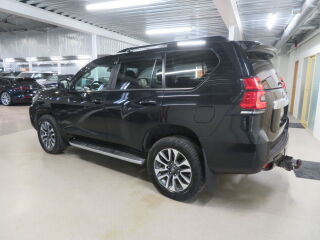 Toyota Land Cruiser Executive N1 2.8 150кВ