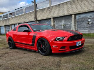 Ford Mustang 5.0 312кВ