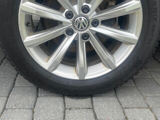 Volkswagen Passat Highline 1.6 88кВ