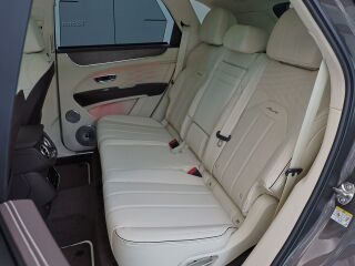 Bentley Azure V8 404kW 4.0 V8 V8 404kw 8-k 404kW