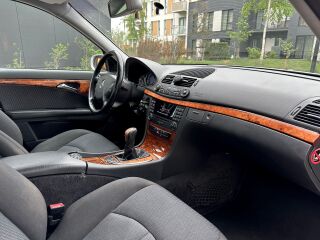 Mercedes-Benz E 240 Elegance 2.6 130kW