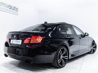 BMW 530 Facelift M-Sportpakett M550D LOOK 3.0 190kW